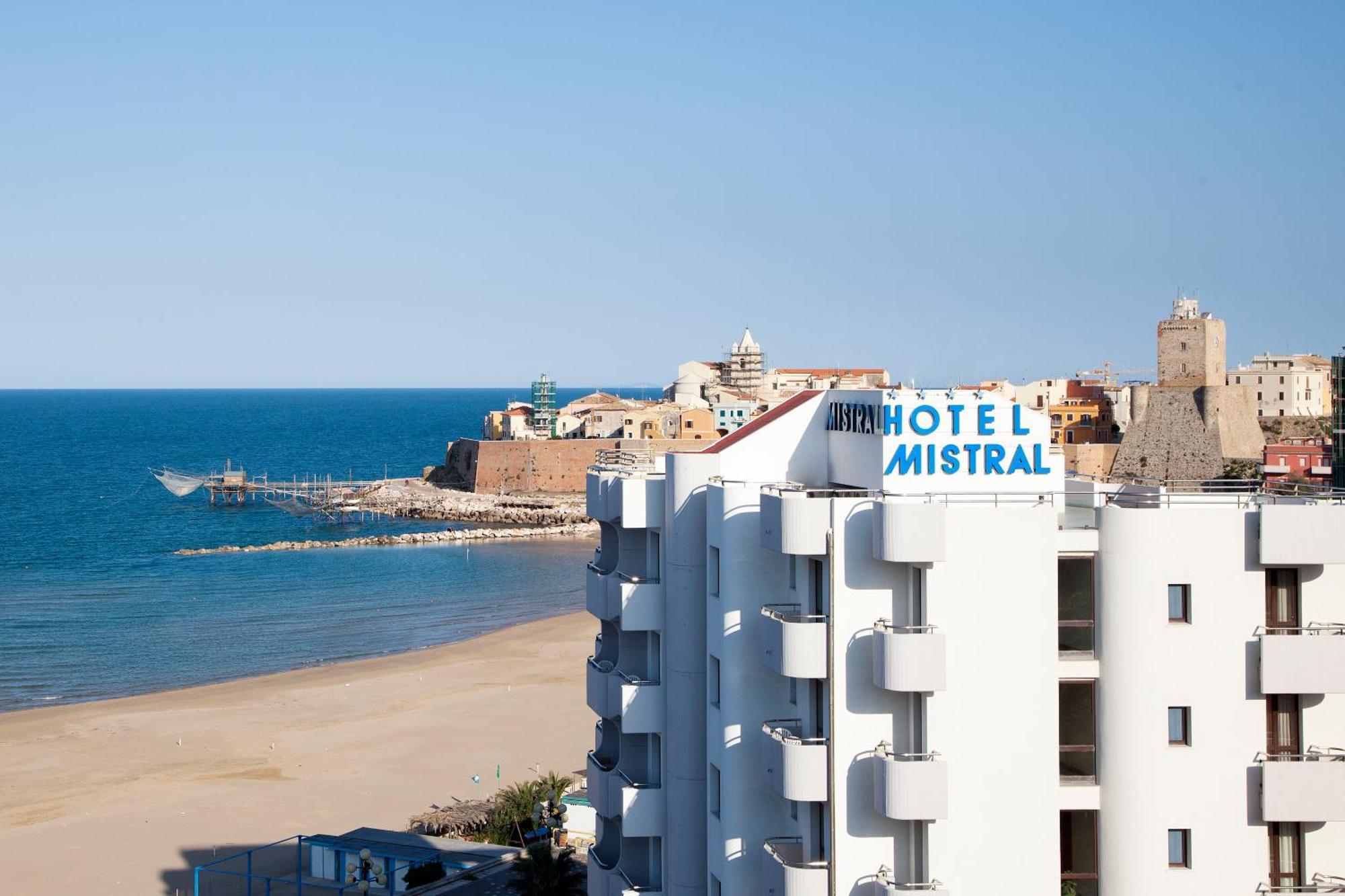 Hotel Mistral Termoli Buitenkant foto