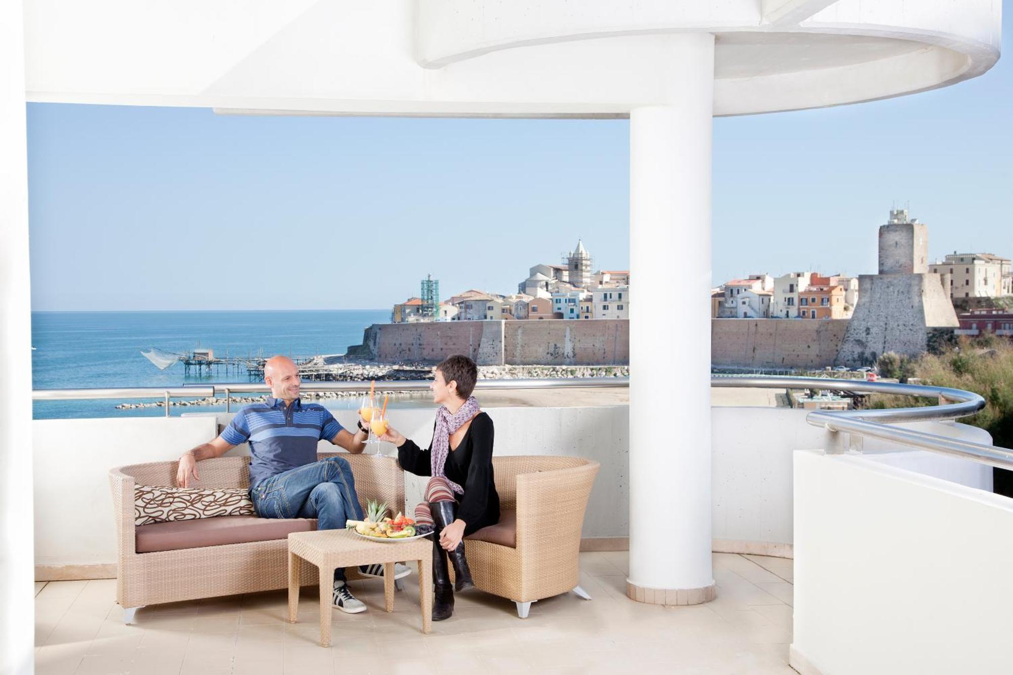 Hotel Mistral Termoli Buitenkant foto